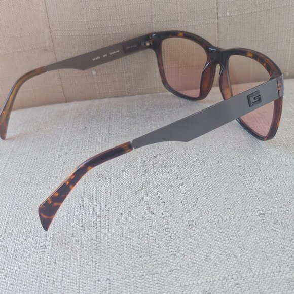 Guess Rectangular Sunglasses Gold Brown Tortoise Brown Gradient 6760 52Q main image 9
